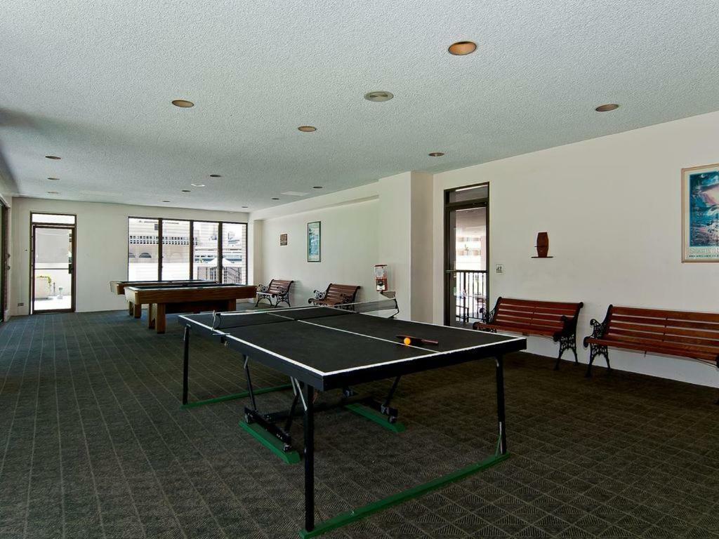 Heart Of Waikiki,1Bdrm,Free Parking, Wifi,No Resort Fees,Youtube,Netflix ! Гонолулу Экстерьер фото